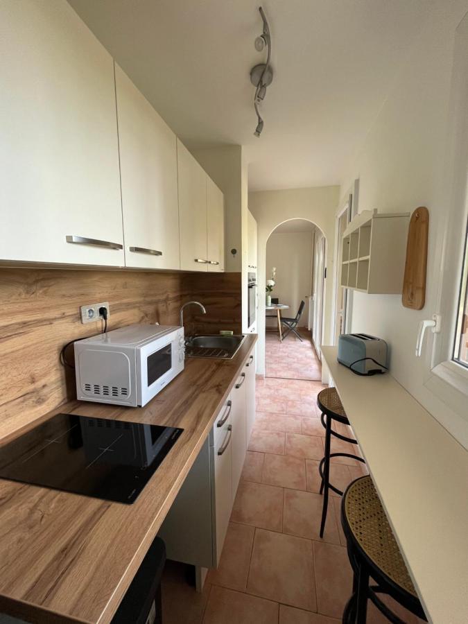 T2 Avec Terrasse & Parking A 5 Min Du Centre, 10 Min Des Plages Hyeres Luaran gambar