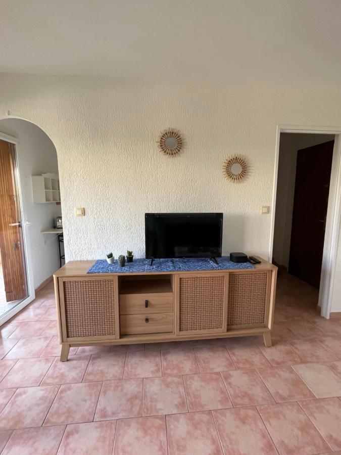 T2 Avec Terrasse & Parking A 5 Min Du Centre, 10 Min Des Plages Hyeres Luaran gambar