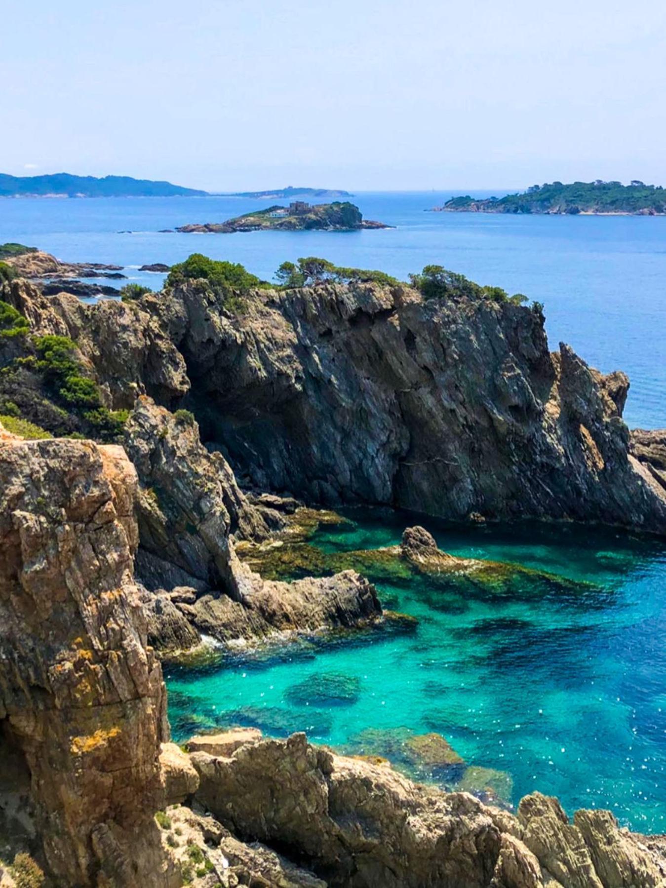 T2 Avec Terrasse & Parking A 5 Min Du Centre, 10 Min Des Plages Hyeres Luaran gambar